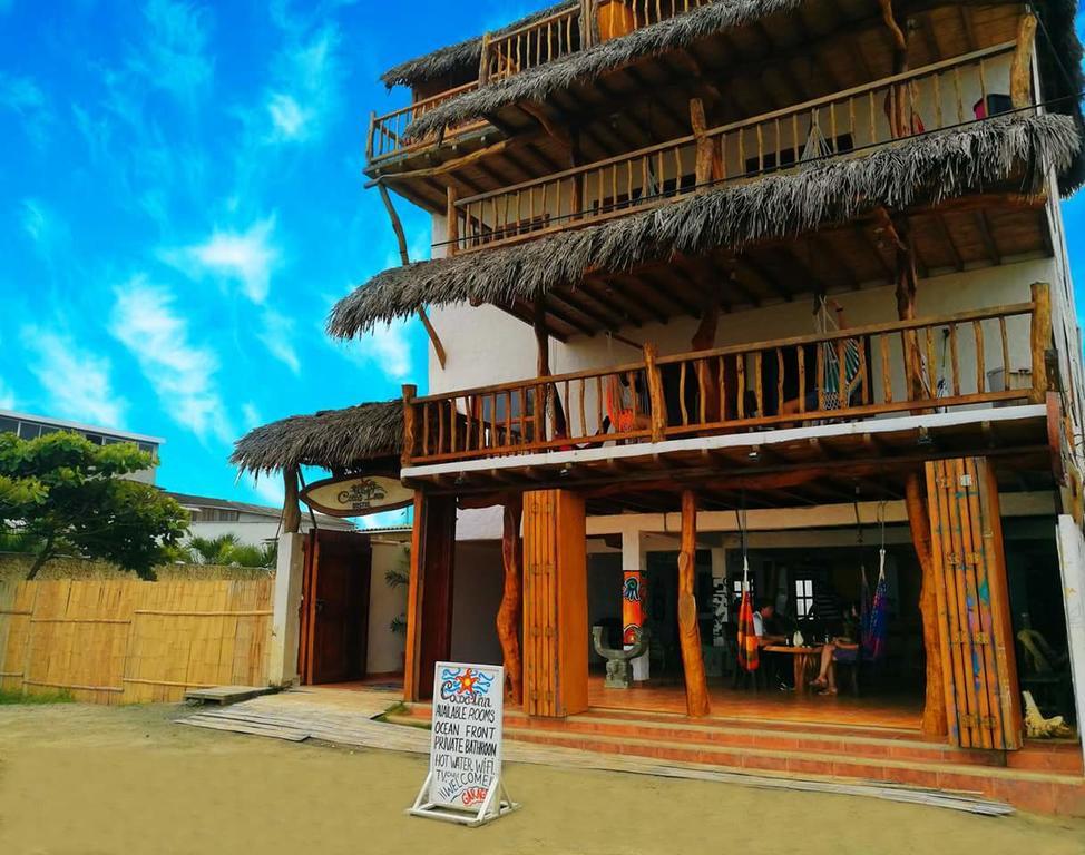 Cocoa Inn Hostal Каноа Екстериор снимка