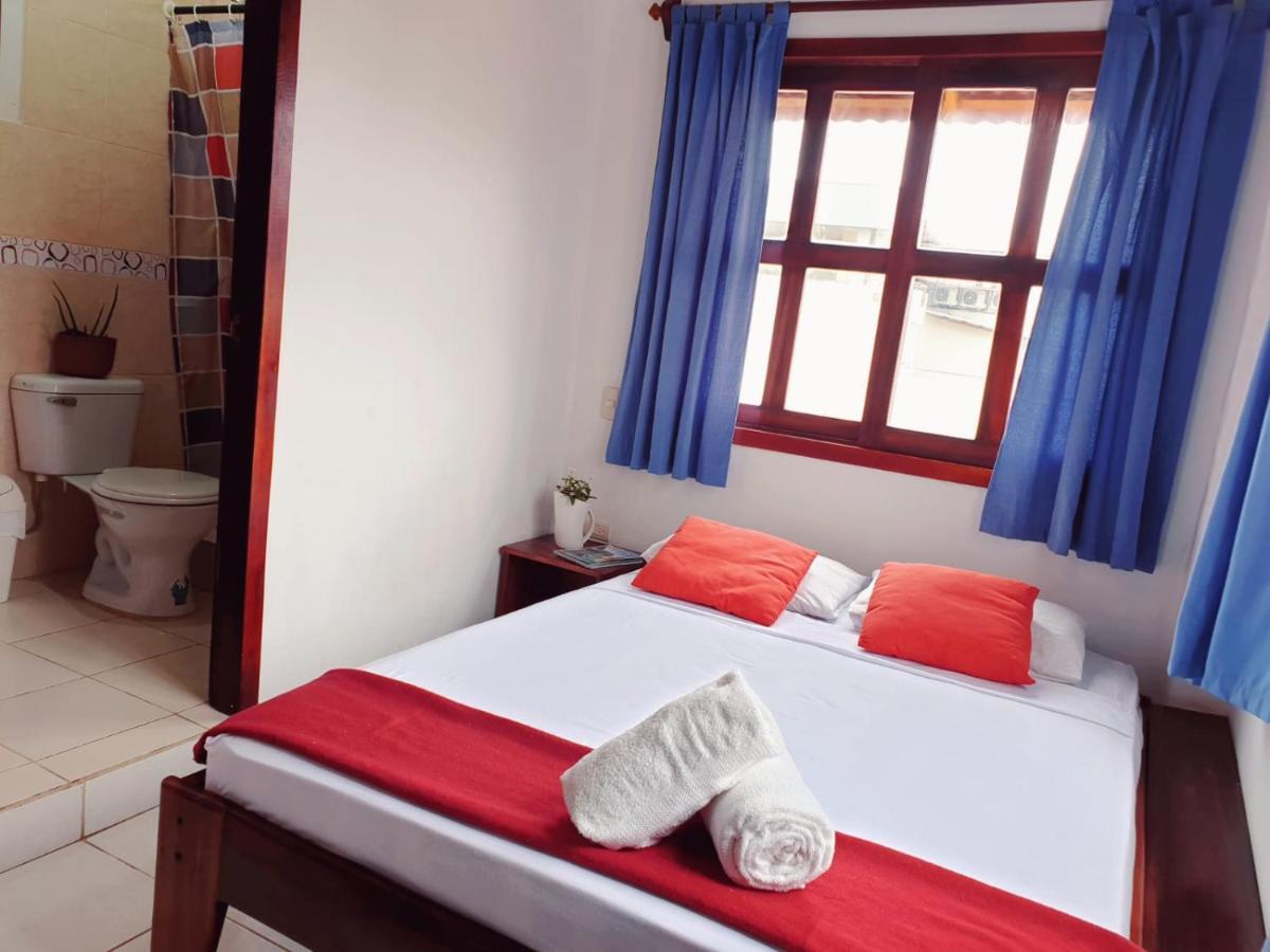 Cocoa Inn Hostal Каноа Екстериор снимка