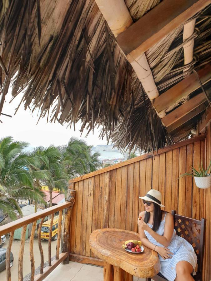 Cocoa Inn Hostal Каноа Екстериор снимка